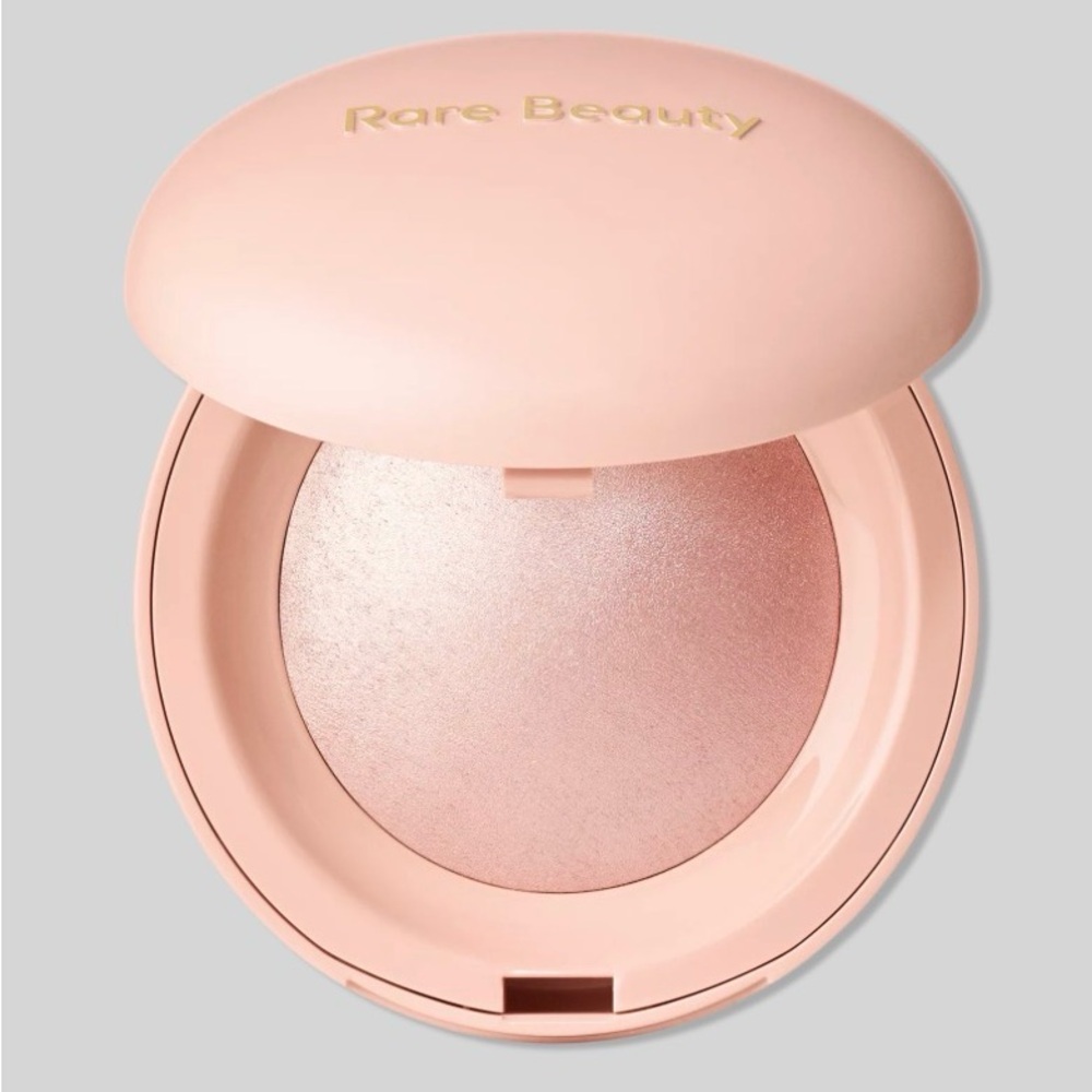 Rare Beauty Shimmering Pink Highlighter Compact